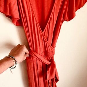 BCBG. Perfect summer comfy, wrap dress w/ pockets!